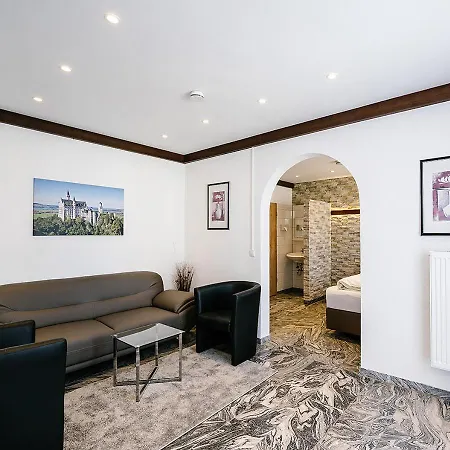 Haus Gabriel מלון Füssen