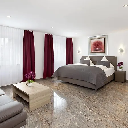 Отель Haus Gabriel 4*