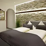 Hotel Haus Gabriel 4*