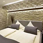Haus Gabriel Hotel 4*